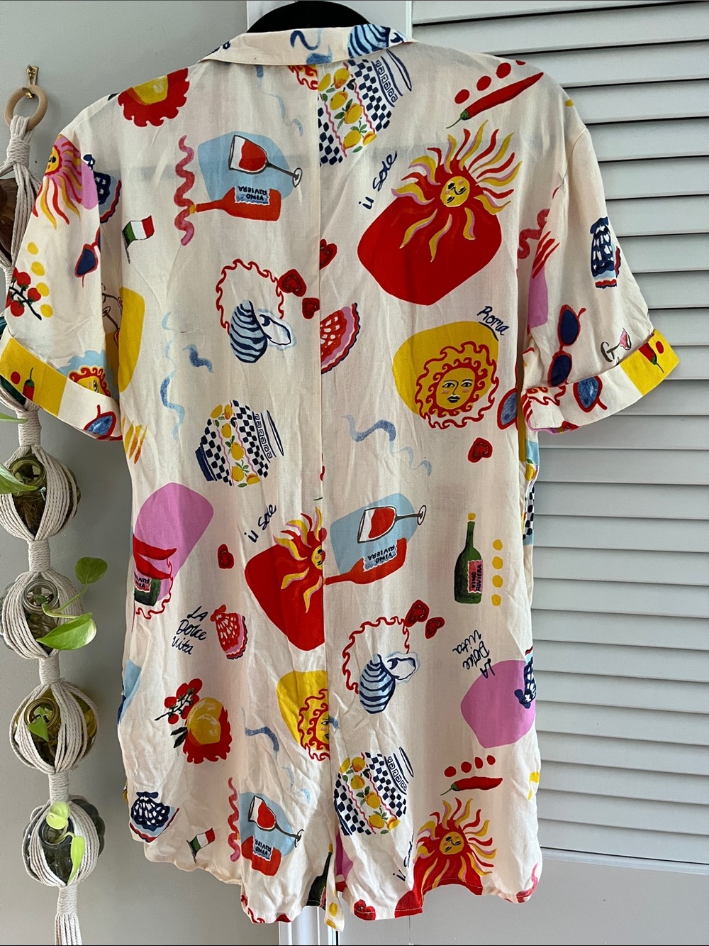 Woven Multi-Color Printed Short Sleeve Romper - Multi - Picture 3 of 3
